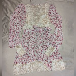 For Love And Lemons Floral Lace Robe - Red and Cream